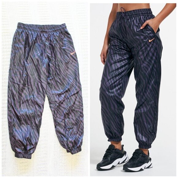 Nike Icon Clash Women's Joggers Size M Sweatpants Lightweight elastic waist - Picture 1 of 11